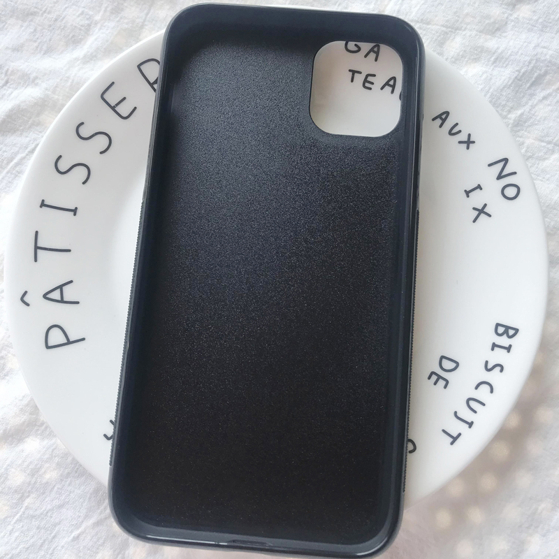 ベッツィ・アン・ウィルシャー・ロンドン iPhoneケース  - Phone Cases London のレビューと価格
