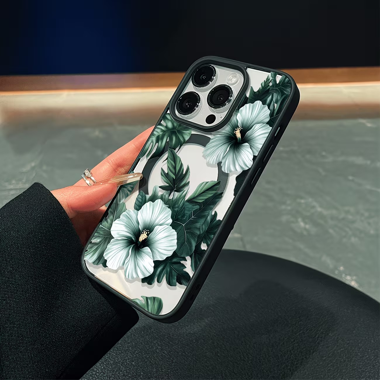 グリーンフローラルプリントのiPhoneケース iPhone - Phone Cases Xr Iphone のレビューと価格